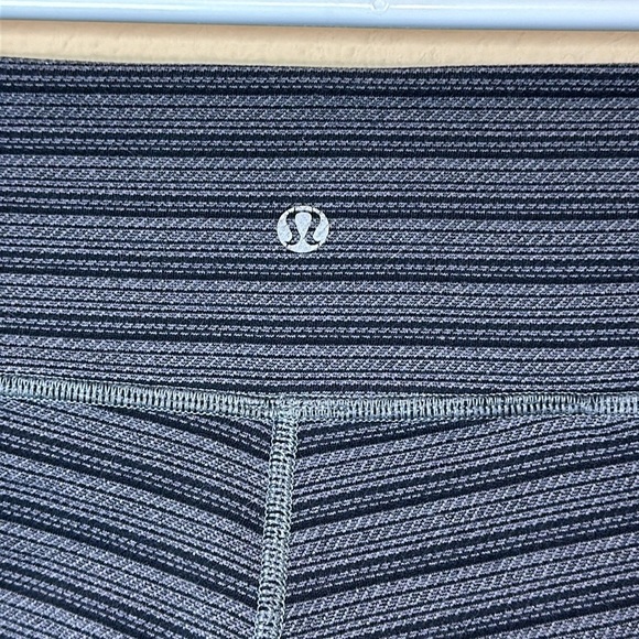 Lululemon Wonder Under High Rise Striped Leggings Gray Size 12 - Picture 4 of 13